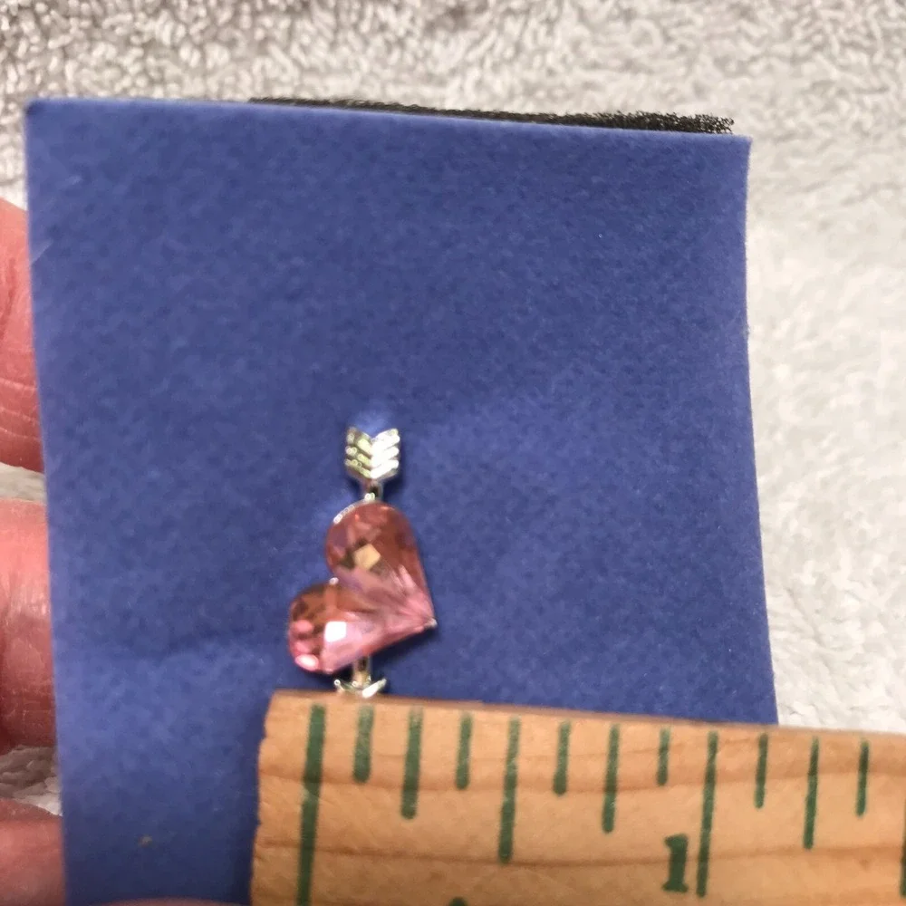 Avon Vintage 2004 Heart‎ Tac Pin - Light Rose